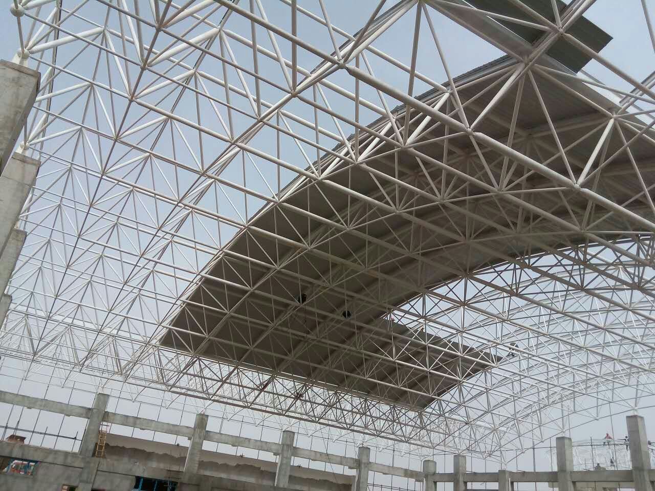 白山一汽网架